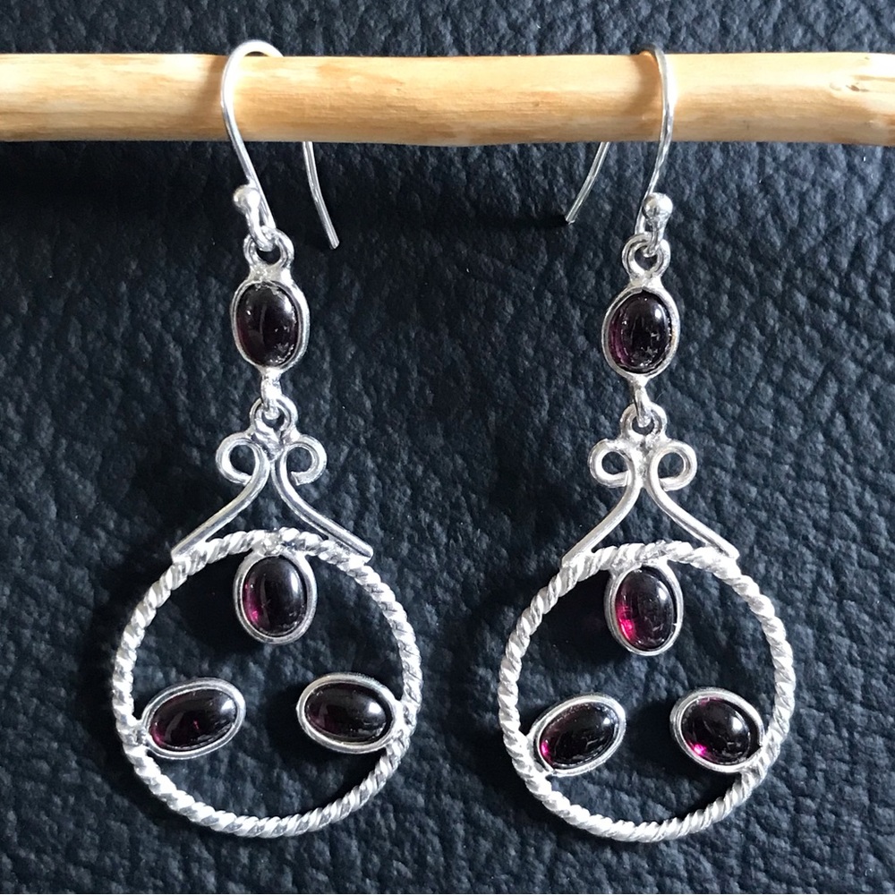 NWOT AMETHYST Oval Cabochon Cut Gemstones and 925 Sterling Silver Earrings